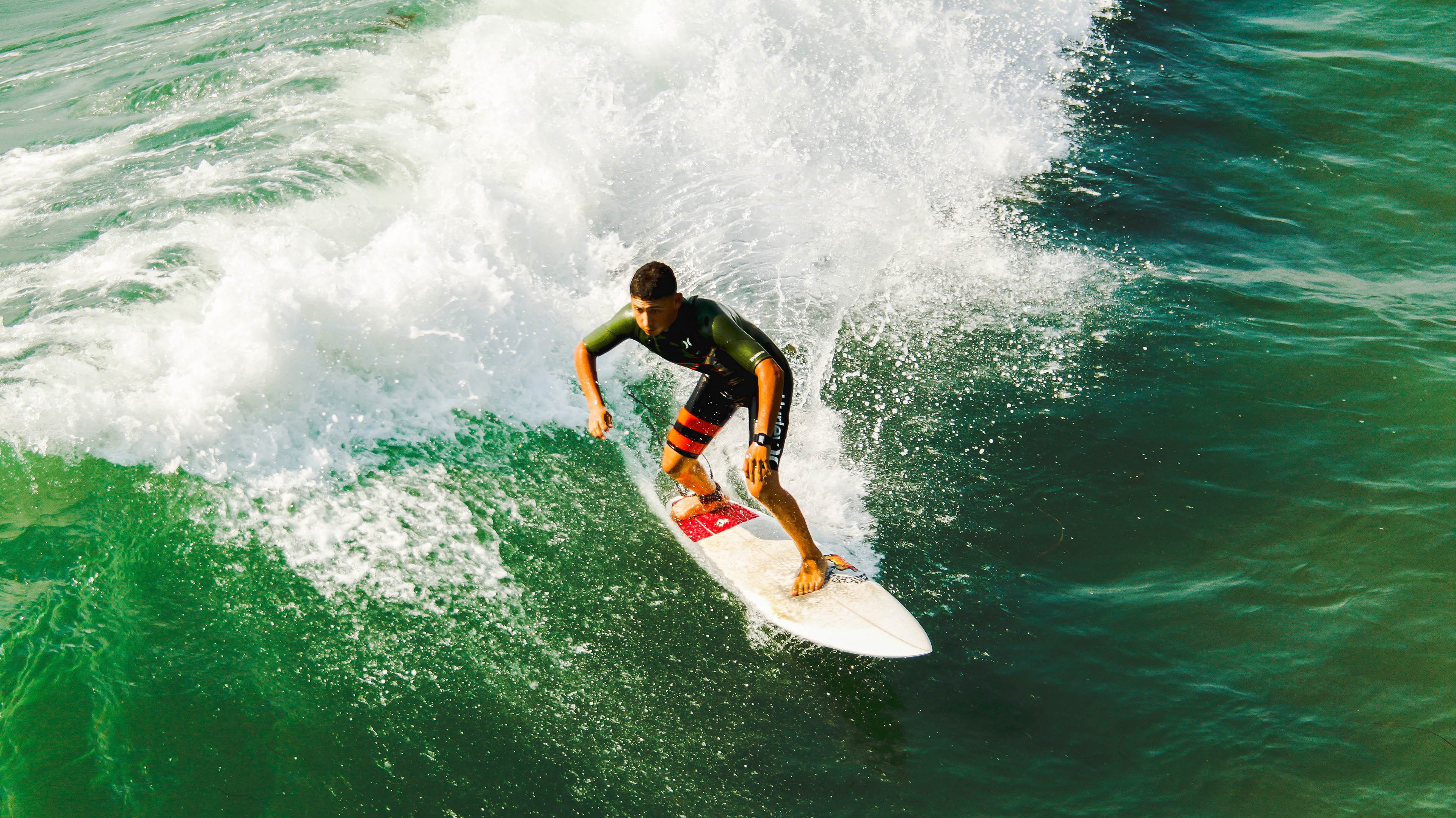 开云-战术奏效！曼城双翼如刀，马竞铁血防线竟成困兽之斗，曼城双翼撕裂铁血防线，马竞困兽犹斗难挽败局